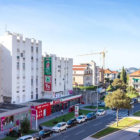 Spacious 3 Bedroom Chiara Near & Old Tovn Apartmán