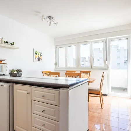 Apartmán Spacious 3 Bedroom Chiara Near & Old Tovn Split