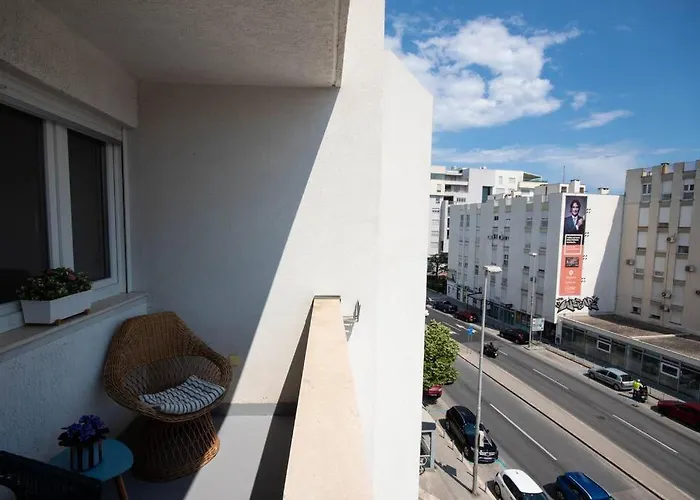 Spacious 3 Bedroom Chiara Near & Old Tovn Apartment Split