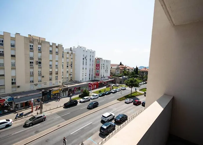 Spacious 3 Bedroom Chiara Near & Old Tovn Split