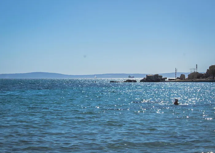 Spacious 3 Bedroom Chiara Near & Old Tovn Split