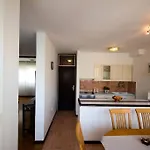 Apartment Spacious 3 Bedroom Chiara Near & Old Tovn