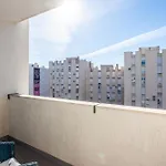 Spacious 3 Bedroom Chiara Near & Old Tovn *