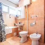 Apartment Spacious 3 Bedroom Chiara Near & Old Tovn Split