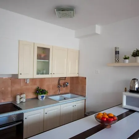 Lägenhet Spacious 3 Bedroom Chiara Near & Old Tovn