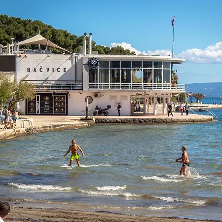 Spacious 3 Bedroom Chiara Near & Old Tovn *