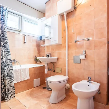 Lägenhet Spacious 3 Bedroom Chiara Near & Old Tovn Split
