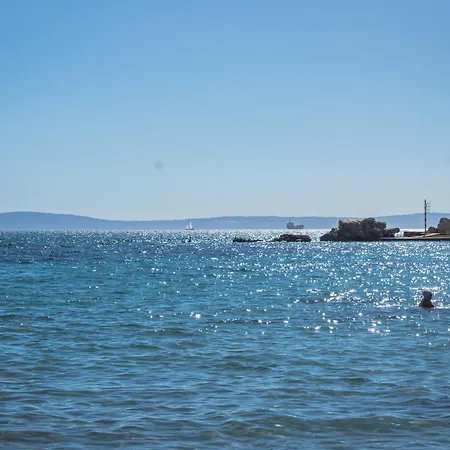 Spacious 3 Bedroom Chiara Near & Old Tovn Split