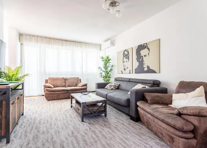 דירה Spacious 3 Bedroom Chiara Near & Old Tovn